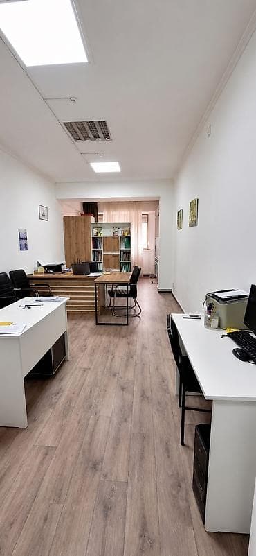 Недвижимость: Аренда офисов, 150 м², В жилом комплексе, С отдельной кухней, С отдельным входом, С отдельным сан узлом — 2