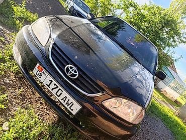 Toyota Avensis: 2001 г., 1.8 л, Механика, Седан