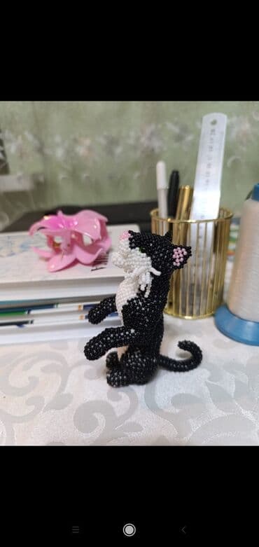 Черный кот из бисера