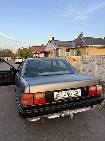 Audi: Audi 100: 1988 г., 2.3 л, Кол менен иштөөчү, Бензин, Седан — 5