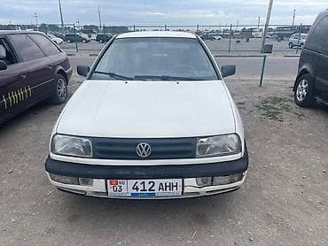 mini coper: Volkswagen Vento: 1993 г., 1.8 л, Механика, Бензин, Седан — 8