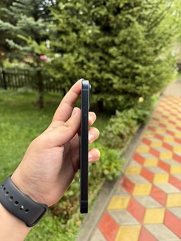 Техника и электроника: IPhone 13, цвет Midnight (чёрный) Память 128гб аккум 88 оригинал не — 2