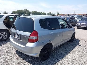 фита: Honda Fit: 2002 г., 1.3 л, Вариатор, Бензин, Хэтчбэк — 9