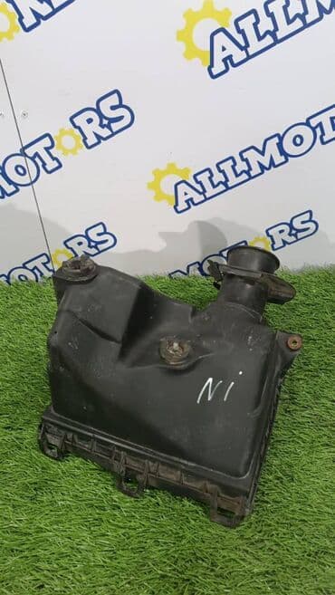 гофра воздушного фильтра: Бачок Nissan 2011 г., Б/у, Оригинал — 1