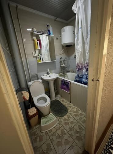 продаю квартиру 12 микрорайон: 2 комнаты, 47 м², 104 серия, Косметический ремонт — 1