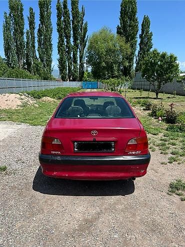 platz vitz: Toyota Avensis: 2000 г., 1.8 л, Механика, Бензин, Седан — 2