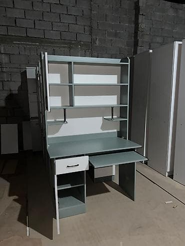 стол в офис: Компьютерный стол, Новый, С полками — 3