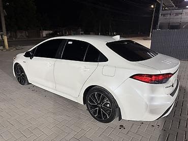 Транспорт: Toyota Corolla: 2020 г., 1.8 л, Гибрид, Седан — 10