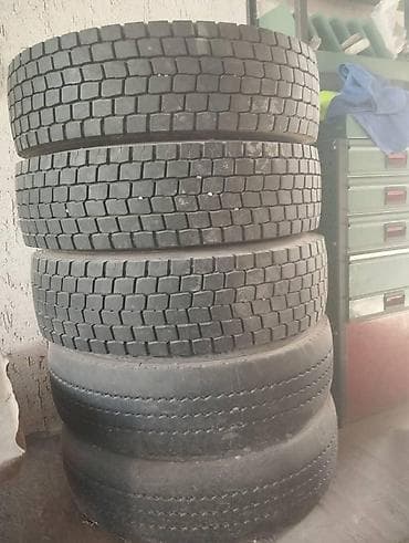 шины на фуры: Грузовые шины 215/75 R17.5 привозной с дисками — 1