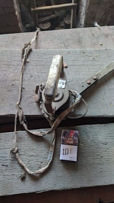 микра: Продаю недорого ручной грузоподьемник/тельфер, (2шт), СССР, прошу за — 4