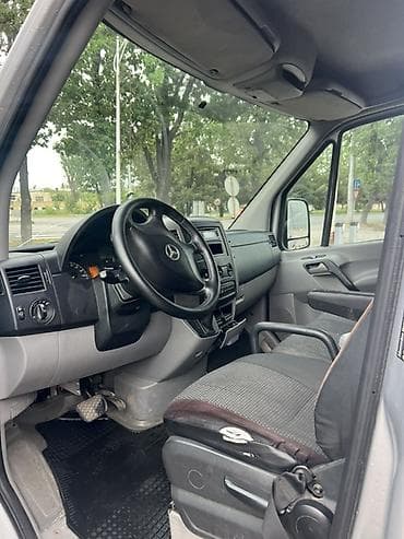 Жеңил жүк ташуучу унаа, Mercedes-Benz, Стандарт, 1ге чейин т, Колдонулган — 5