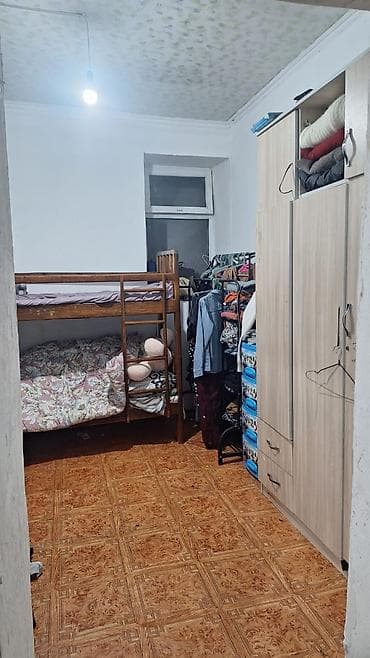 продам участки: Сдаётся помещение/комнаты для проживания. Описание: - Несколько — 3