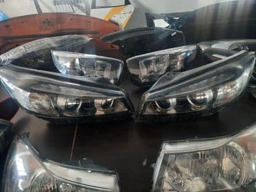 Комплект передних фар Kia 2018 г., Б/у, Оригинал at lalafo.kg Комплект передних фар Kia 2018 г., Б/у, Оригинал