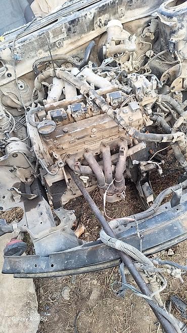 Mitsubishi: Mitsubishi Carisma: 2001 г., Седан — 6