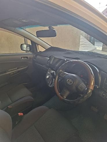 машина автомабил: Toyota WISH: 2003 г., 1.8 л, Автомат, Бензин, Минивэн — 2