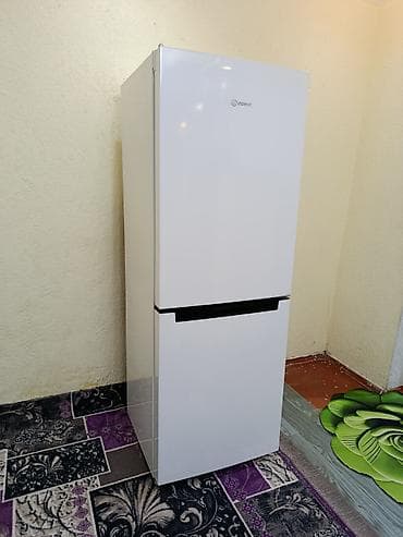 Холодильник Indesit, Б/у, Двухкамерный, De frost (капельный), 60 * 175 * 60 — 2