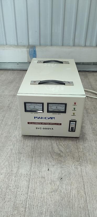 генератор 12в: Стабилизатор напряжения переменного тока Максим SVC-5000VA — 1