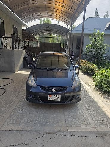 Honda Jazz: 2008 г., 1.4 л, Вариатор, Бензин, Седан