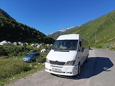 усилитель 5 1: Mercedes-Benz Sprinter, белый микроавтобус Заказ Свет и обзор: - — 3