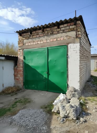 30 м², Кирпичный | Смотровая яма, Охрана, Подвал, погреб