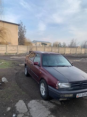 jaguar xe: Volkswagen Vento: 1994 г., 1.8 л, Механика, Бензин, Седан — 2