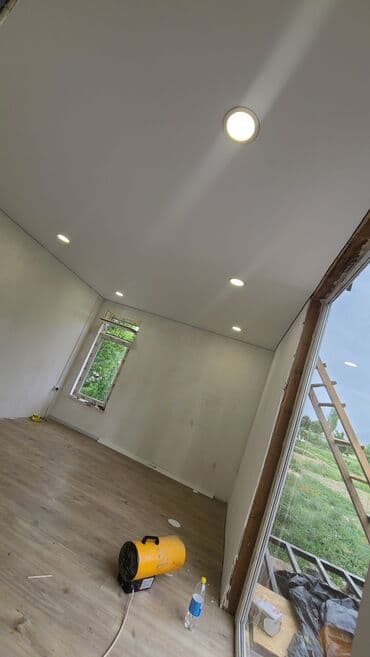 дом с бассейном: Монтаж потолков, Монтаж потолочных плинтусов | Зеркальный, Многоуровневый Больше 6 лет опыта — 21