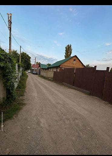 мечит: Срочно Продам кирпичный дом на второй линии! Дом 90 м² + большой гараж — 2