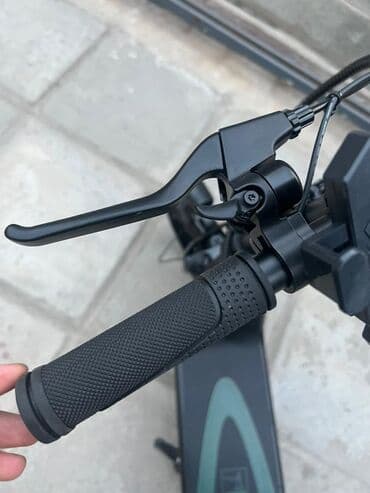 машина электрический: Здравствуйте! Это мощный городской электросамокат ES14 (бренд — 12