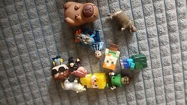 Игрушки: 🧸 Продам большой набор игрушек! ✨ В наборе есть: 🦸 Разные фигурки 🔑 — 3