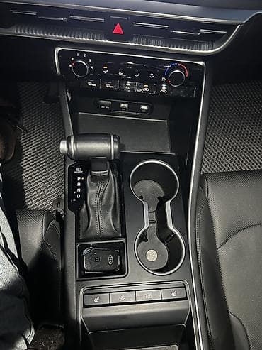 2020: Kia K5: 2020 г., 2 л, Автомат, Газ, Седан — 6