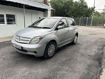 e2 byd: Toyota Ist: 2003 г., 1.3 л, Автомат, Бензин, Хэтчбэк — 3