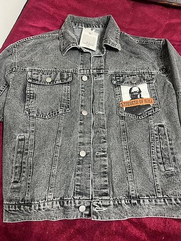 джинсовки: Джинсовка 
Размер 140 — 1