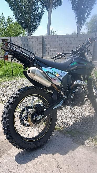 питбайк 250 куб: Эндуро-мотоцикл GX-Racing (дизайн №77) - Двигатель: 4‑тактный — 3