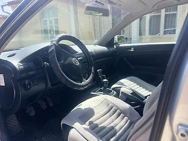 салон гольф 4: Volkswagen Passat: 2001 г., 1.6 л, Механика, Бензин, Седан — 7