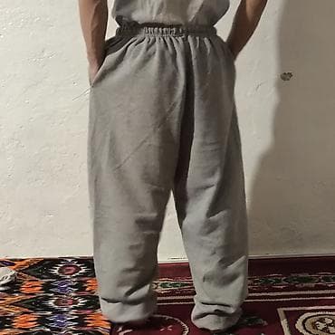 брюки джоггеры: Серые утеплённые штаны (джоггеры/спортивные брюки) свободного кроя. - — 2