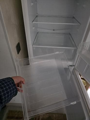 типы обогревателей: Холодильник Двухкамерный — 3