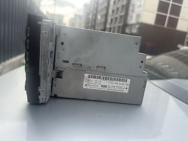 Магнитолы: Штатная мультимедийная система Mercedes-Benz COMAND APS (HU / Head — 3