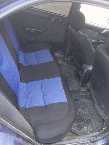 тайота машина: Toyota Carina E: 1992 г., 2 л, Механика, Бензин, Седан — 5