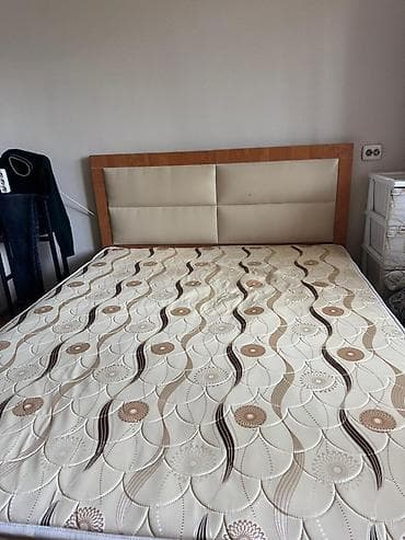 сколько стоит поролон 10 см: Двуспальная кровать, С матрасом, длина - 200 см — 3