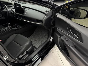 зарядка на приус: Toyota Prius: 2025 г., 2 л, Вариатор, Гибрид, Лифтбек — 3