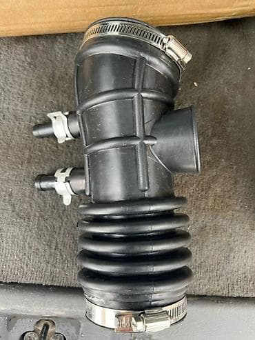 x pipe: Патрубок Nissan Новый, Аналог — 1