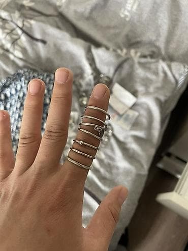 украшеня: Набор колец в серебристом цвете — трендовые минималистичные модели для — 4