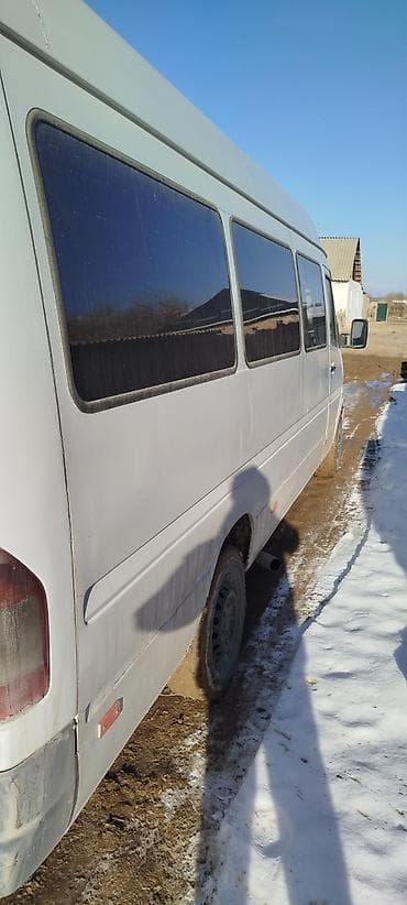 фит 2010: Mercedes-Benz Спринтер: 2003 г., 2.2 л, Механика, Дизель, Фургон — 2