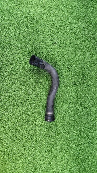 блок предохранителей: Патрубок Е53 х5 рестайлинг С двигателем N62 17 12 7 509 — 4