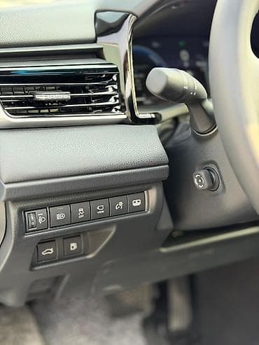 Toyota Camry: 2025 г., Автомат, Гибрид, Седан — 8