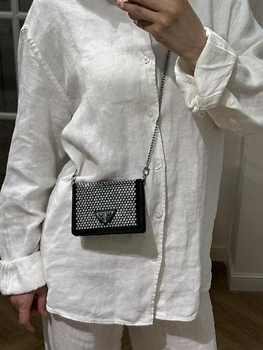 prada: Сумка на цепочке Prada с кристаллами - Компактная модель на — 1