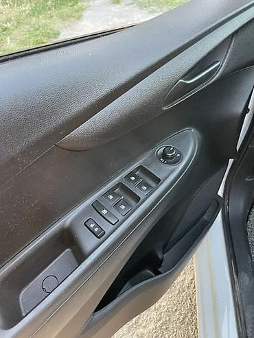 Транспорт: Chevrolet Spark: 2020 г., Хэтчбэк — 8