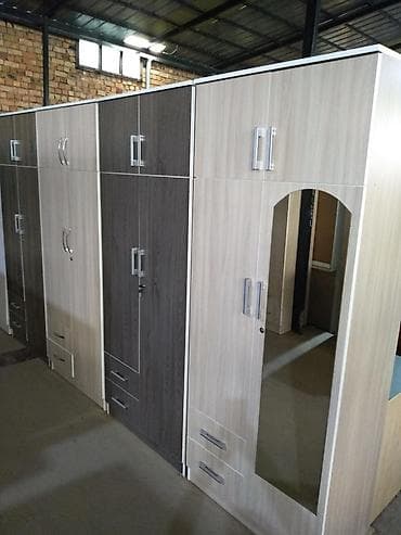 Шкаф шифоньер