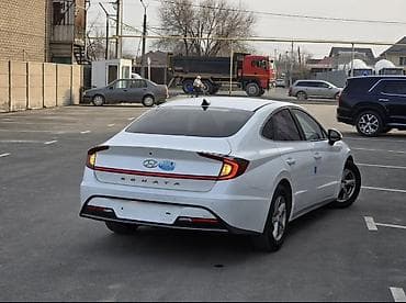 w201 190: Hyundai Sonata: 2019 г., Автомат, Газ, Седан — 4