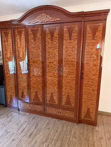 Спальный гарнитур в классическом стиле из массива/шпона в теплых — 3